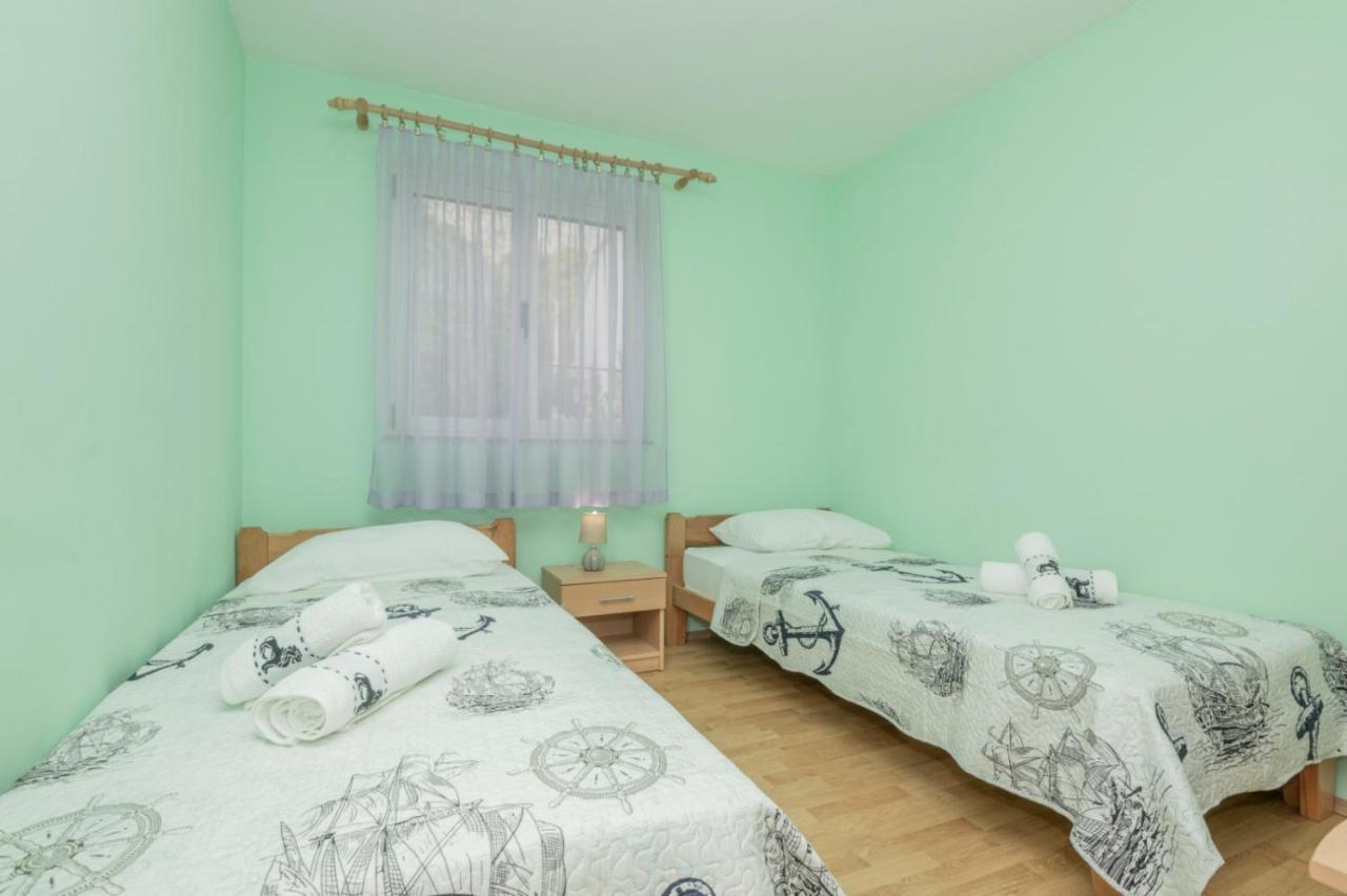 Apartments Zdravka لوكفا روجوزنيكا المظهر الخارجي الصورة